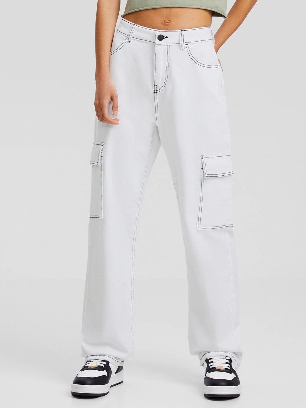 Bershka High Waisted Contrast Stitch Baggy White Boyfriend Cargo Jeans